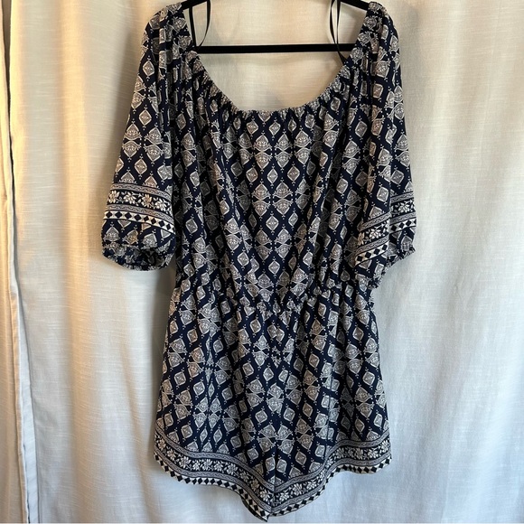 **Sold** - Picture 4 of 8